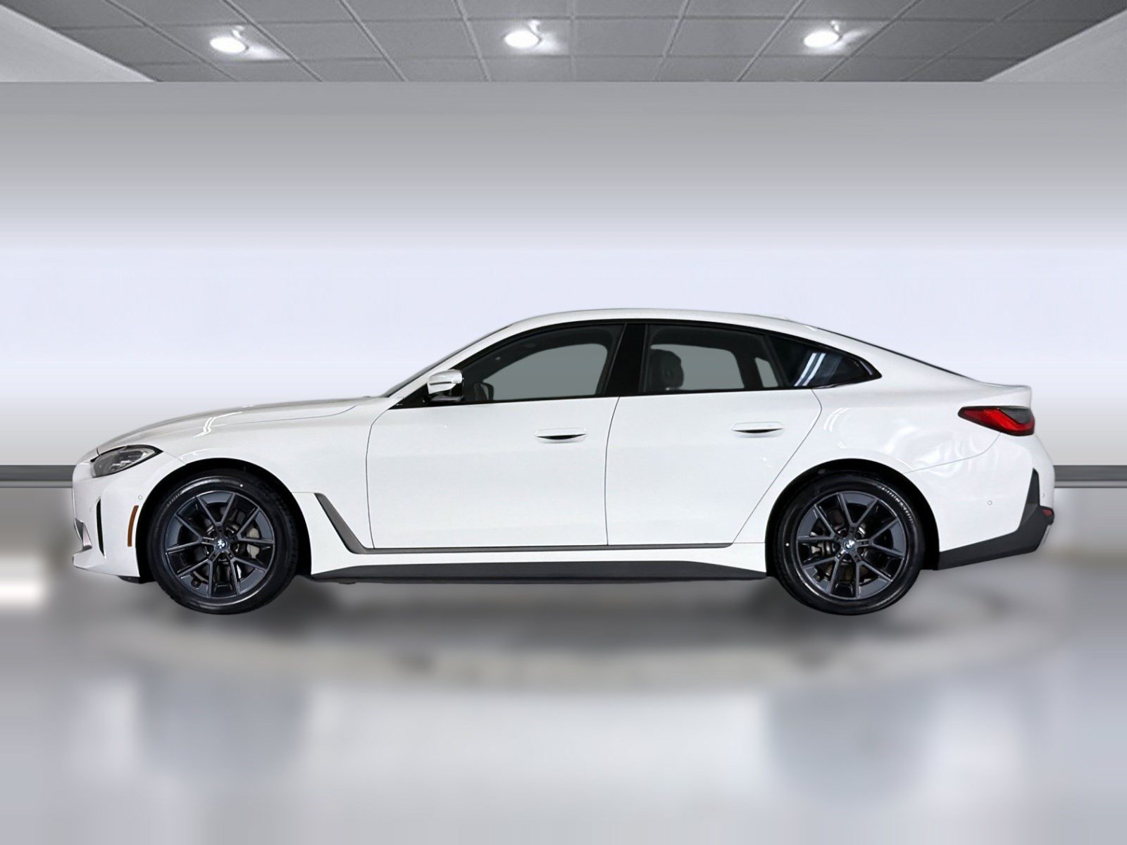 Certified 2023 BMW i4 eDrive40 w/ Premium Package RWD image 2