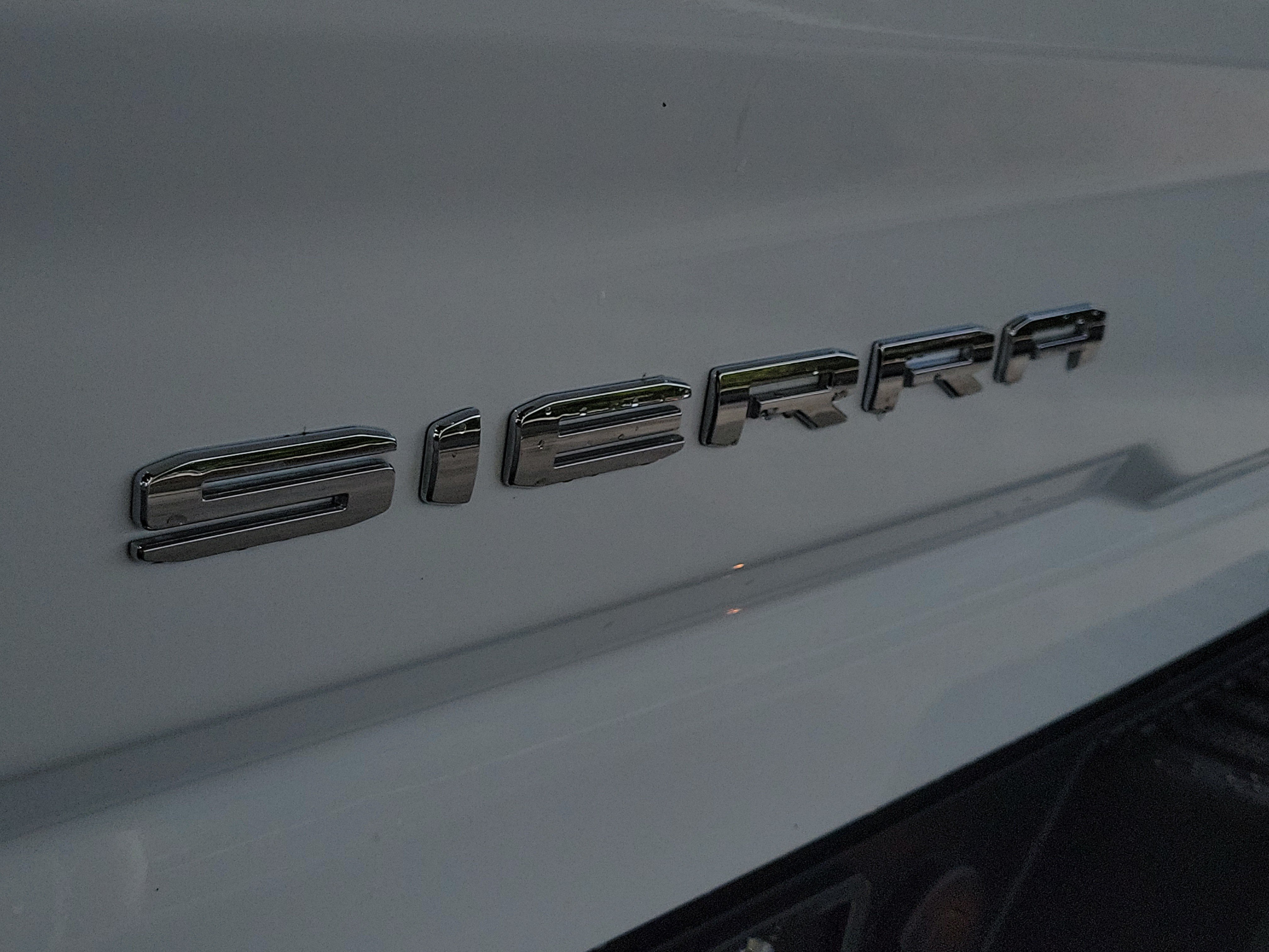 Used 2025 GMC Sierra 2500 AT4 AWD/4WD image 7