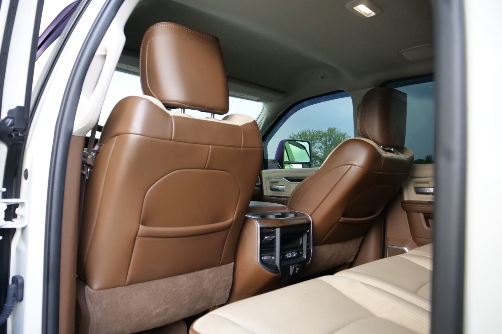 Used 2023 RAM 2500 Laramie AWD/4WD image 31