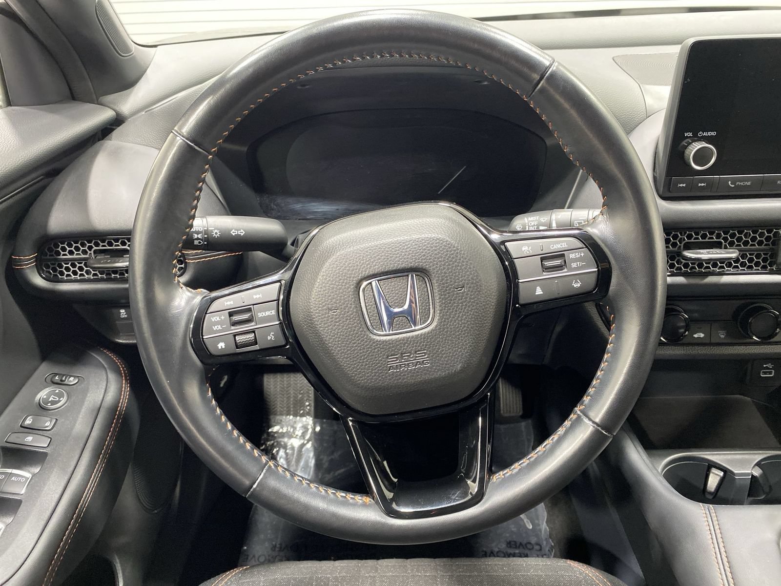Used 2025 Honda HR-V Sport image 14