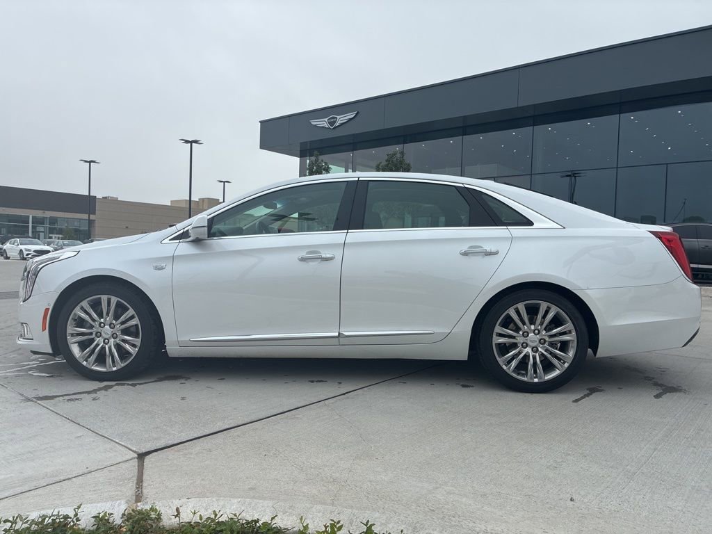 Used 2018 Cadillac XTS Luxury w/ Driver Awareness Package FWD image 8