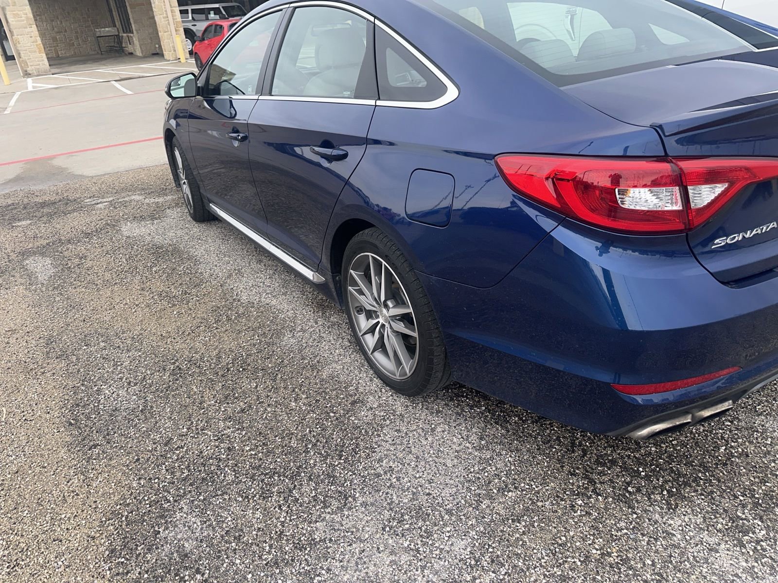 Used 2017 Hyundai Sonata Sport 2.0T FWD image 3