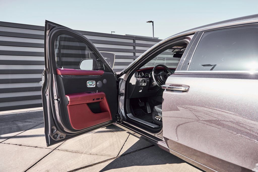 Used 2023 Rolls-Royce Ghost image 33