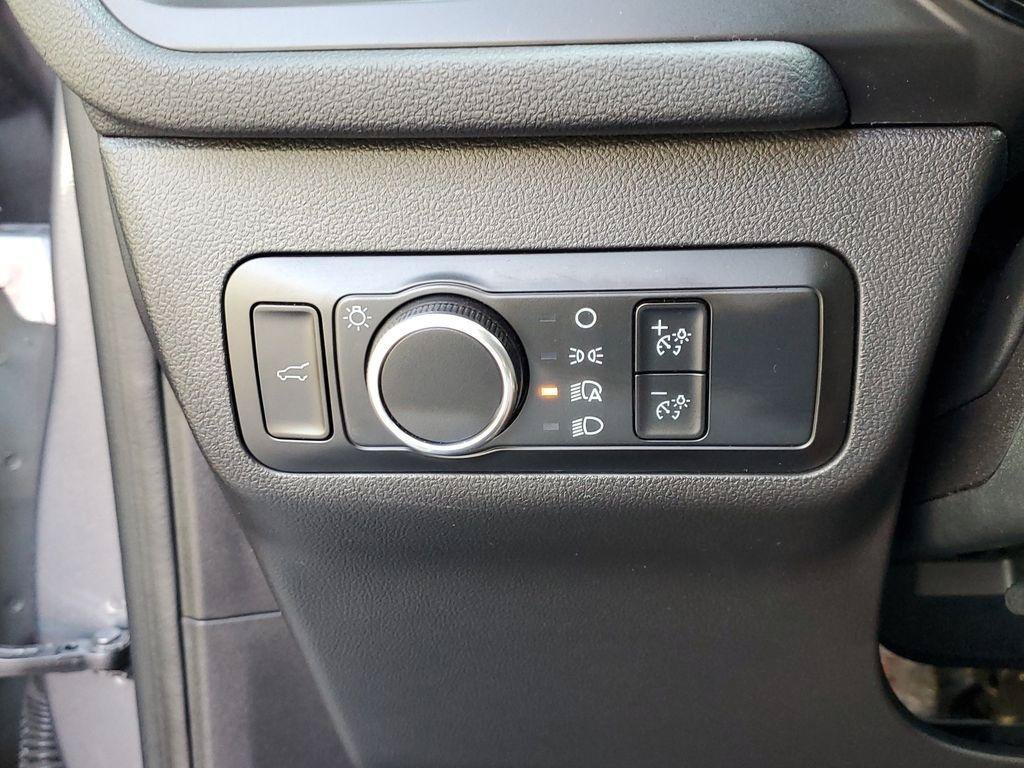 Used 2024 Ford Escape ST-Line FWD image 13