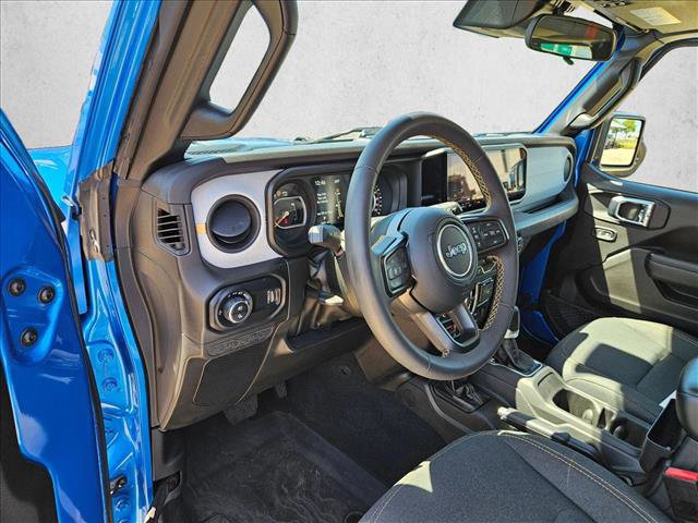 Used 2024 Jeep Gladiator Sport image 9