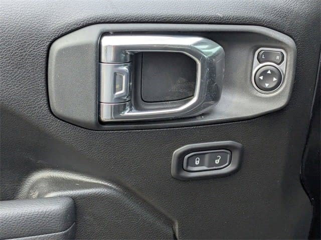 New 2026 Jeep Gladiator Mojave w/ Safety Group AWD/4WD image 17