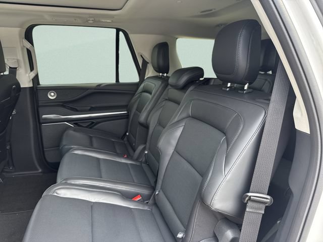 New 2027 Lincoln Navigator Reserve AWD/4WD image 26
