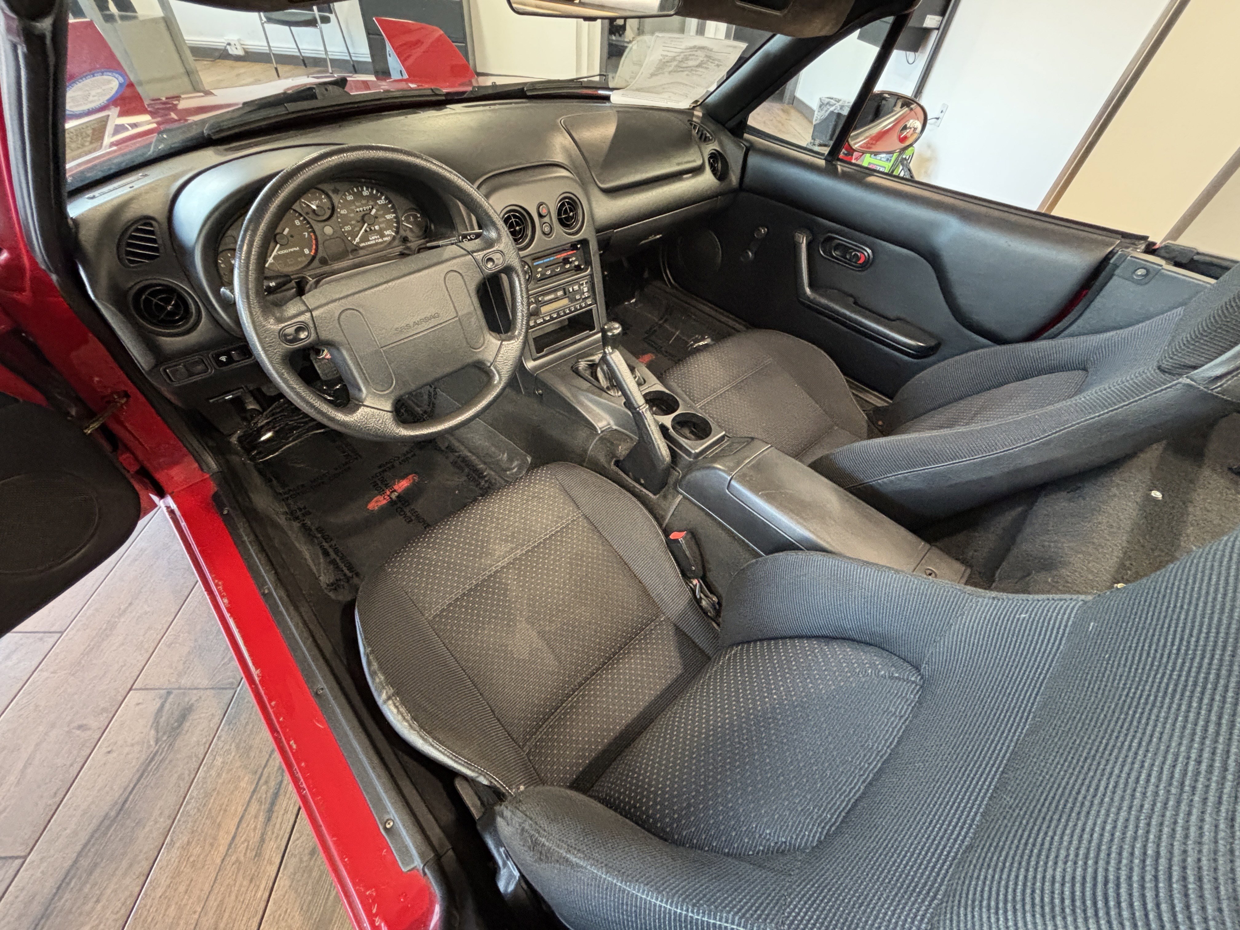 Used 1997 MAZDA MX-5 Miata image 16