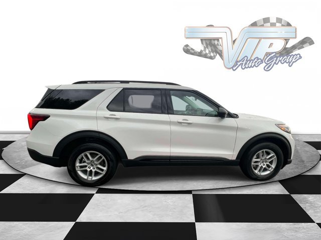 Used 2026 Ford Explorer Active AWD/4WD image 5