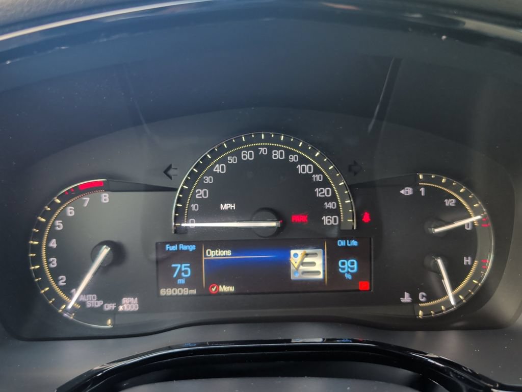 Used 2018 Cadillac XT5 Luxury w/ Driver Awareness Package AWD/4WD image 17