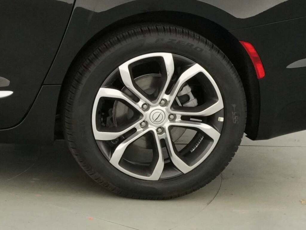 New 2026 Chrysler Pacifica Pinnacle image 31