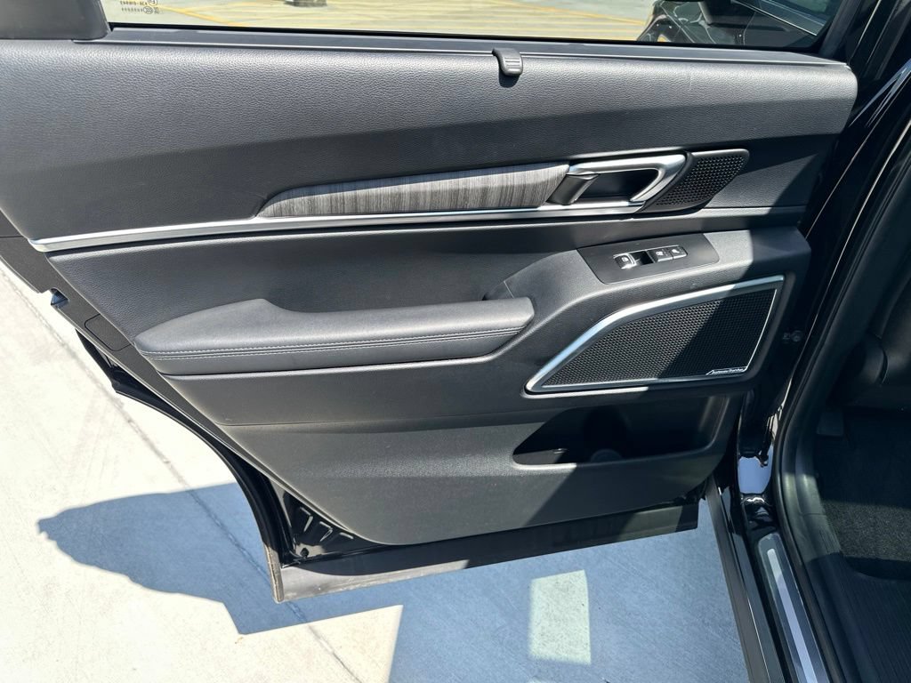 Used 2023 Kia Telluride SX Prestige AWD/4WD image 30