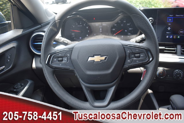 New 2026 Chevrolet Trax LS w/ LS Convenience Package FWD image 17