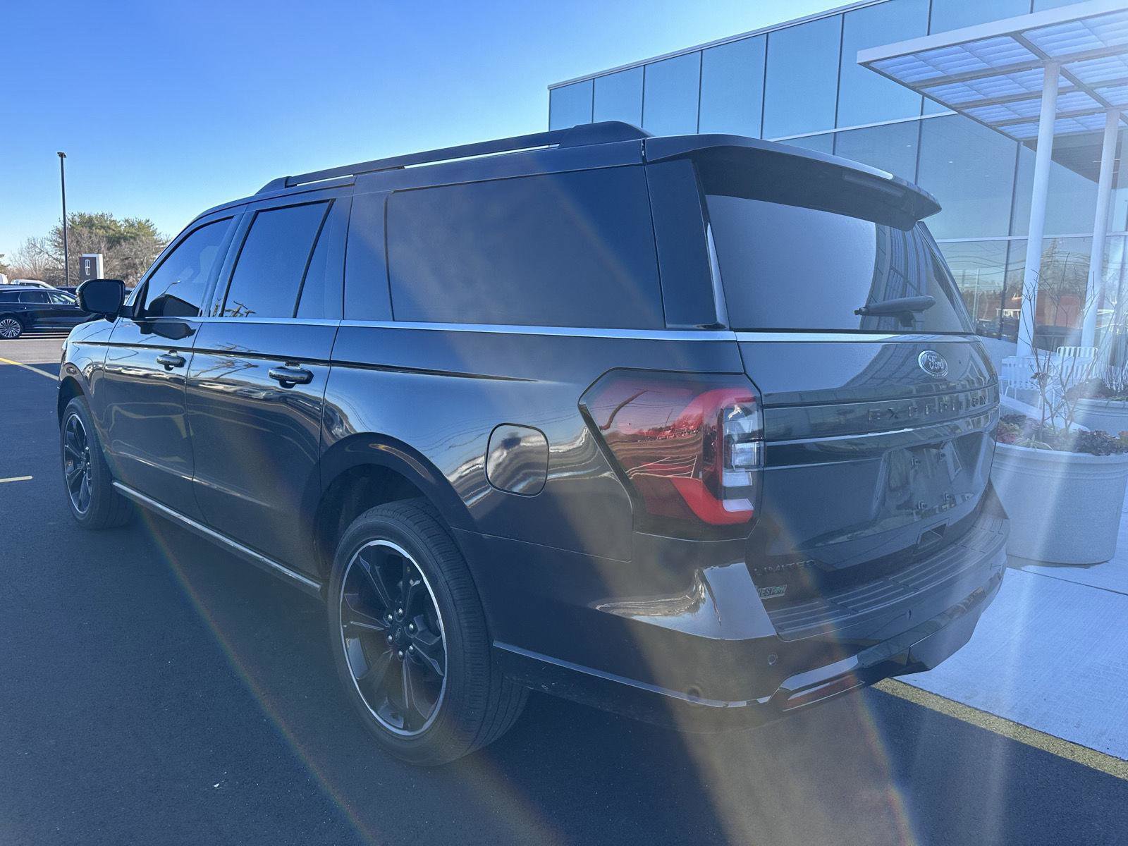 Used 2024 Ford Expedition Max Limited image 7