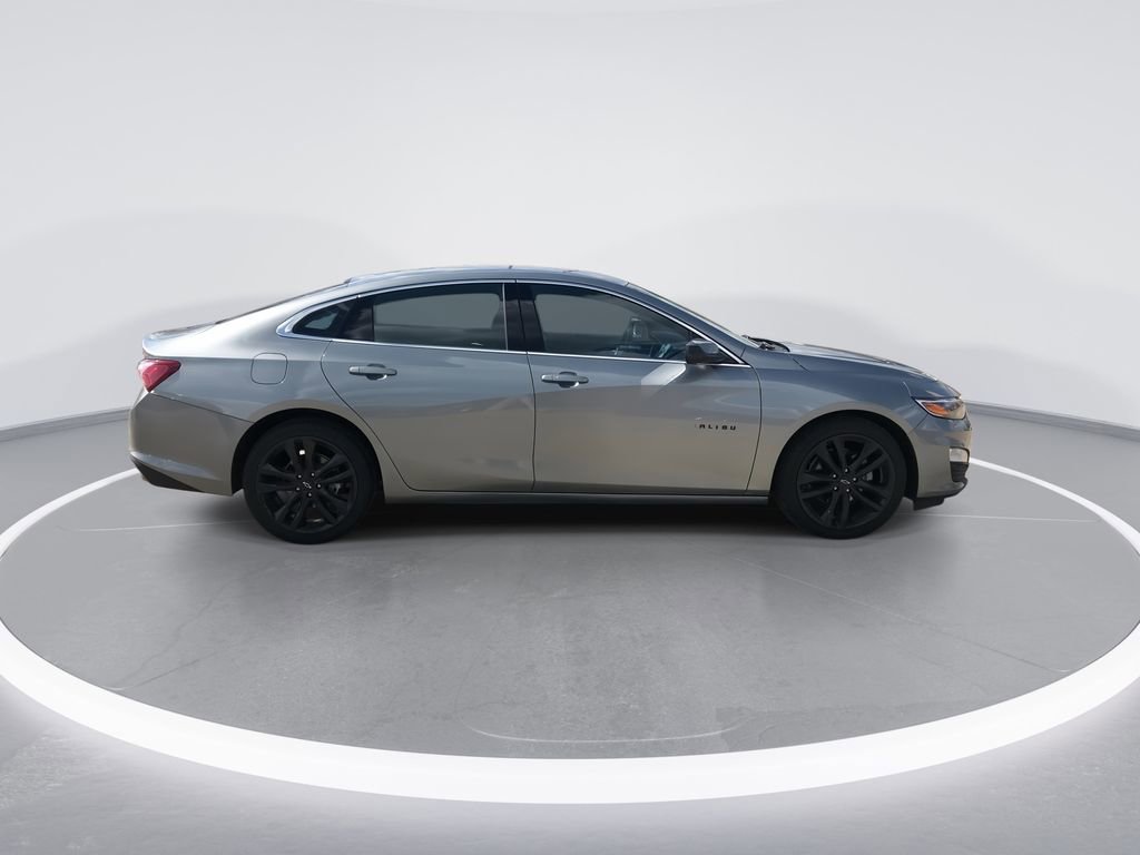 Used 2023 Chevrolet Malibu LT w/ Sport Edition image 9