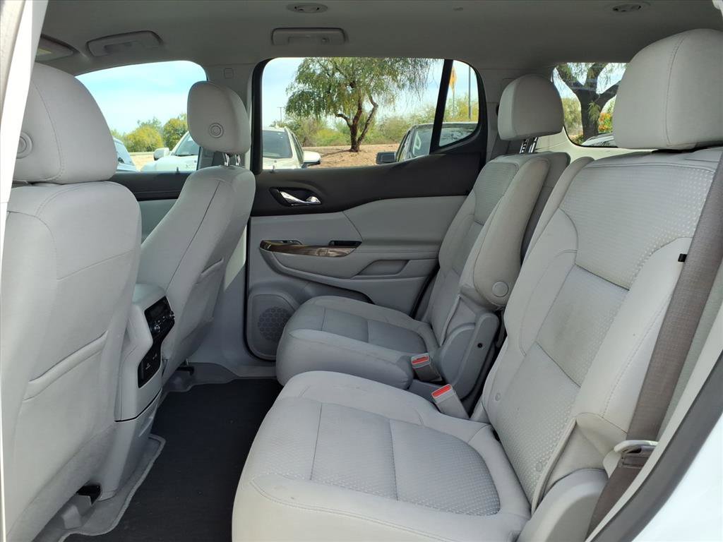 Used 2023 GMC Acadia SLE w/ Driver Convenience Package image 16