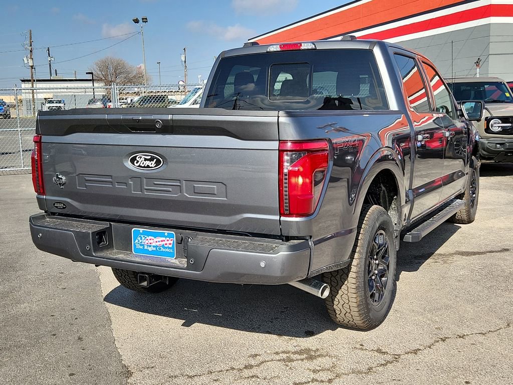 New 2026 Ford F150 XLT w/ Equipment Group 302A MID image 11