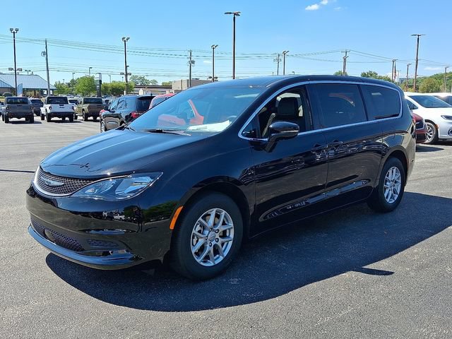 New 2026 Chrysler Voyager LX FWD image 3