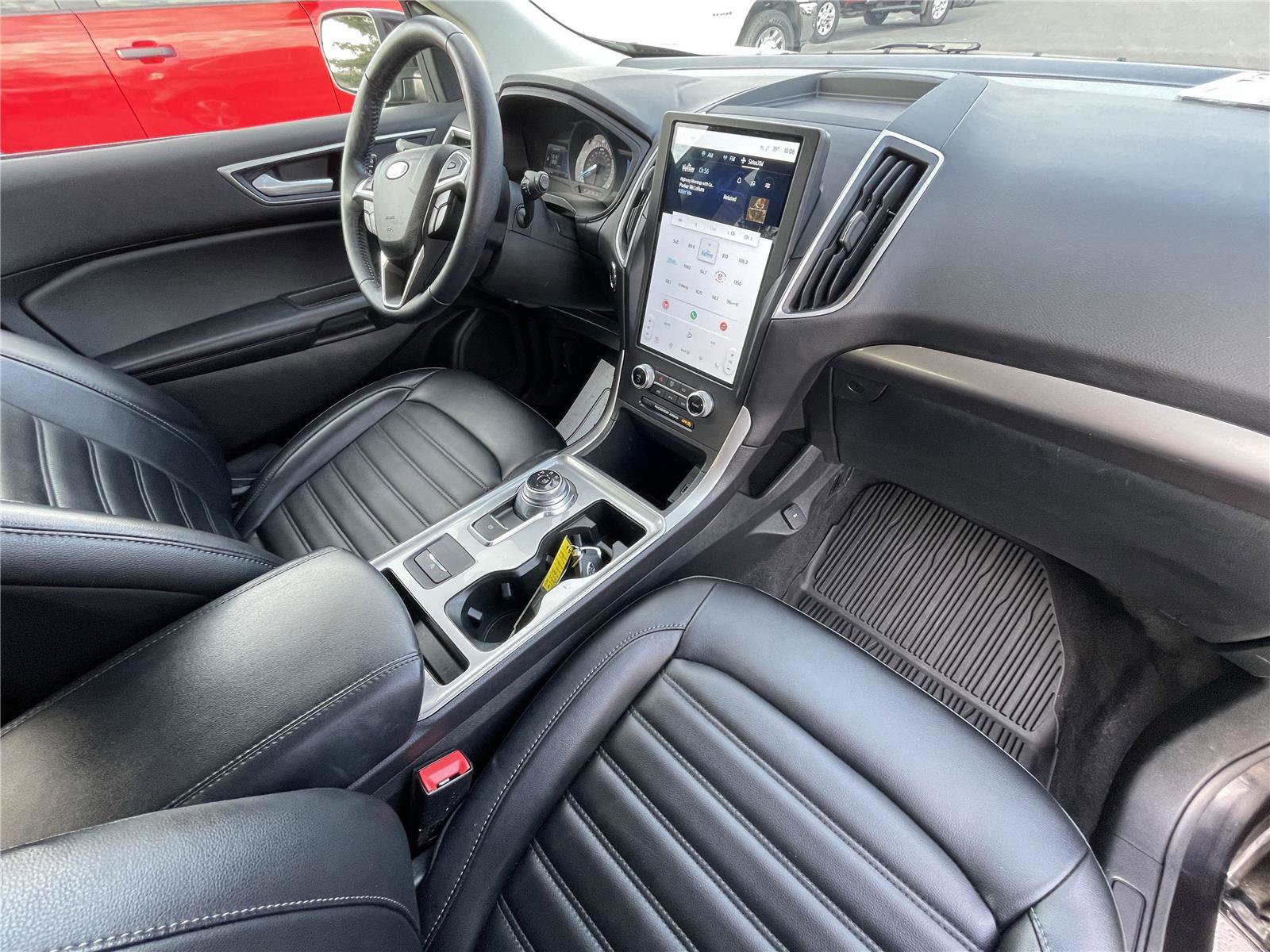Used 2024 Ford Edge SEL w/ Convenience Package image 39