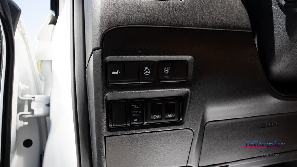 Used 2023 INFINITI QX80 Sensory w/ All-Season Package image 12