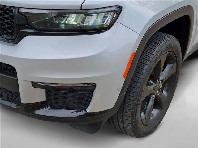 Used 2024 Jeep Grand Cherokee L Limited w/ Luxury Tech Group II AWD/4WD image 9