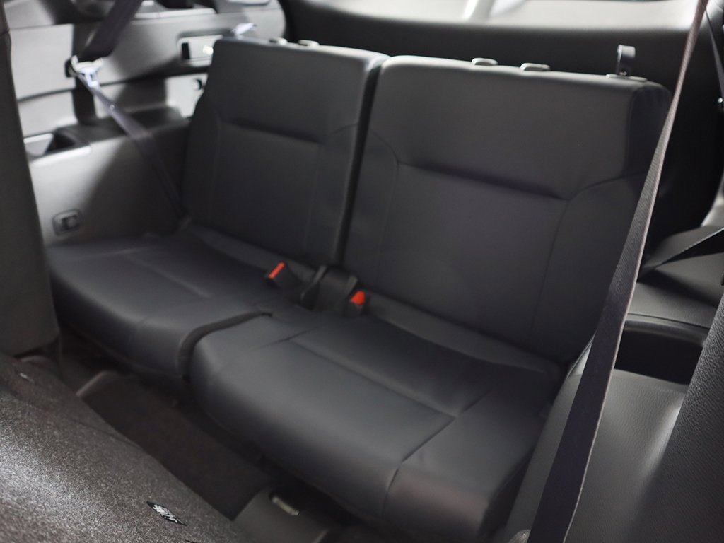 New 2025 Mitsubishi Outlander SE image 34