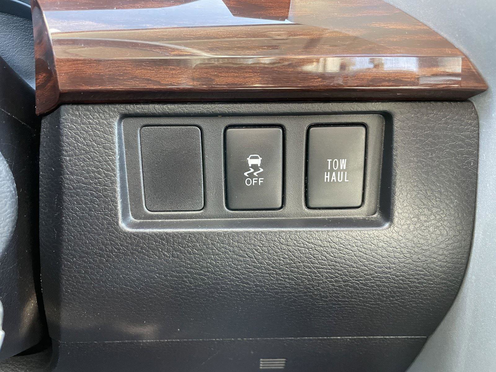 Used 2015 Toyota Tundra Limited image 24