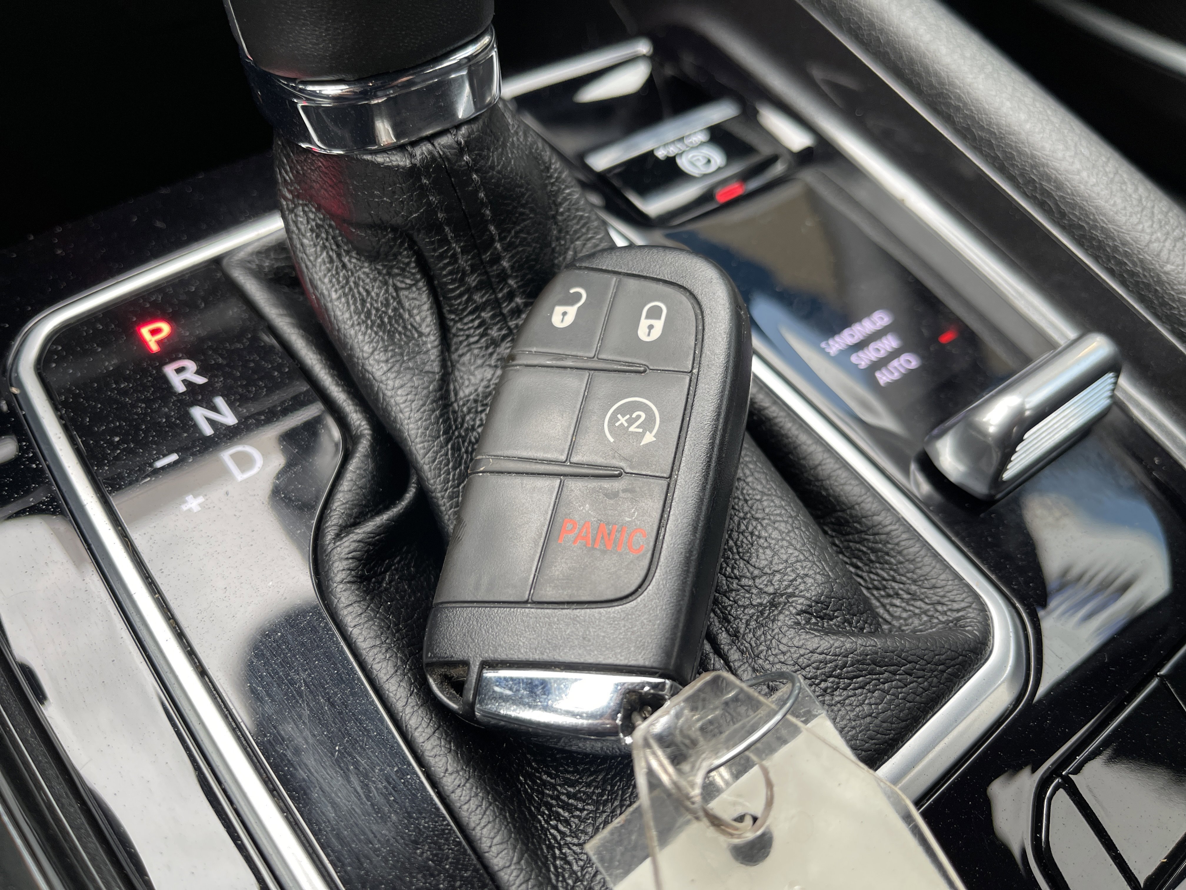 Used 2024 Jeep Compass Latitude image 41