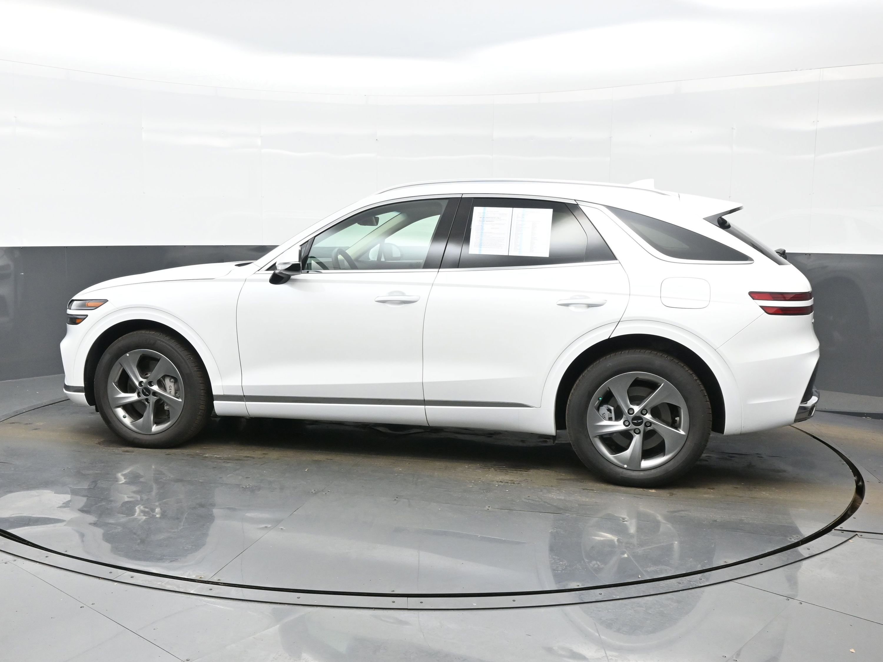 Certified 2026 Genesis GV70 2.5T image 3