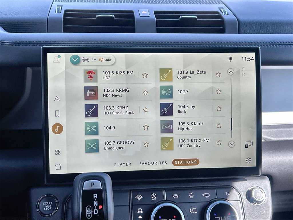 Used 2026 Land Rover Defender 130 X-Dynamic SE image 24