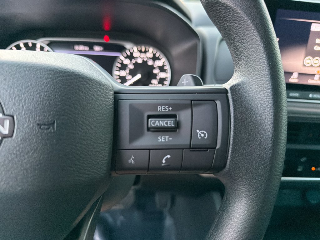Used 2025 Nissan Rogue S FWD image 20