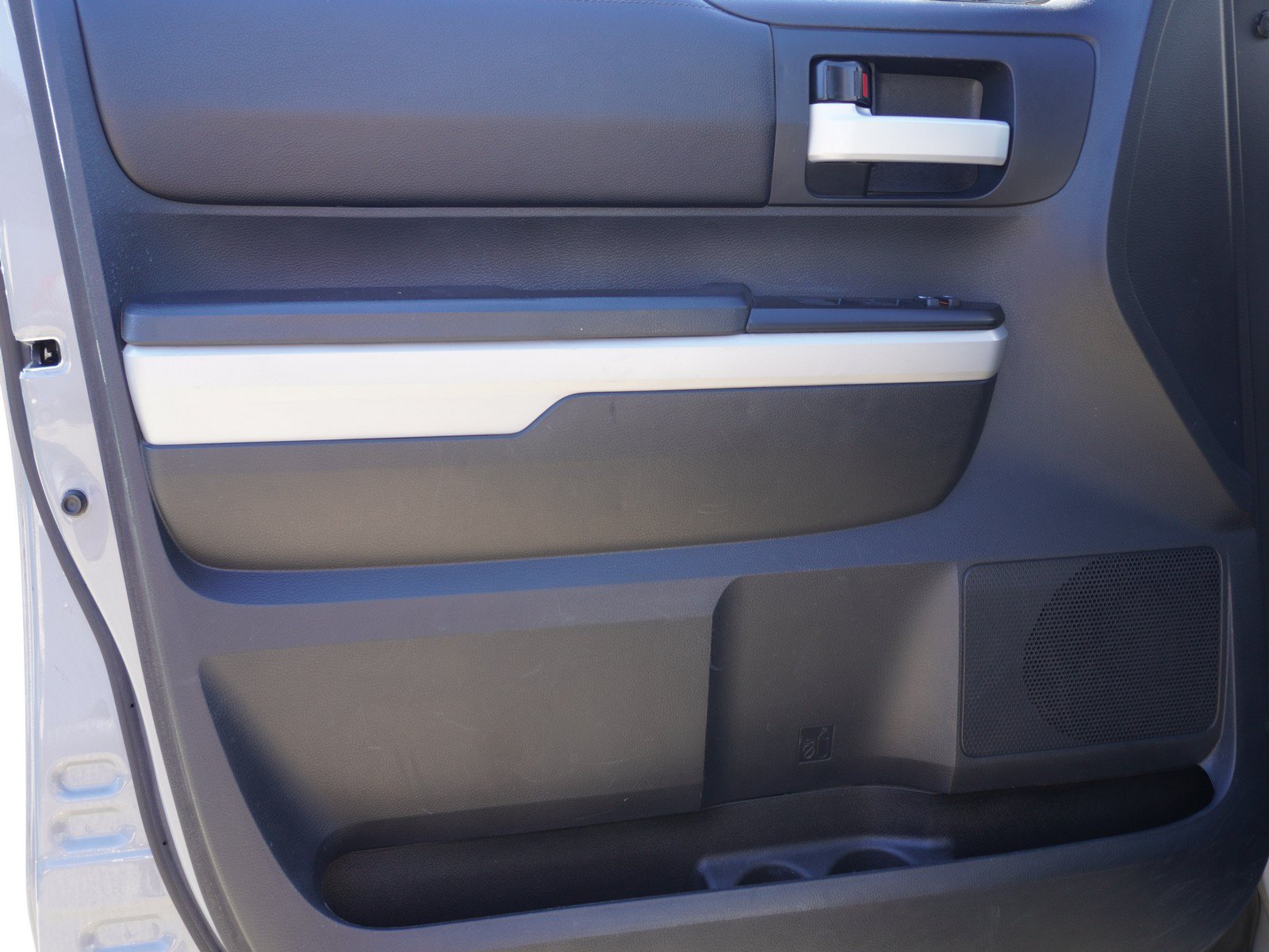 Used 2019 Toyota Tundra SR5 w/ SR5 Upgrade Package AWD/4WD image 19
