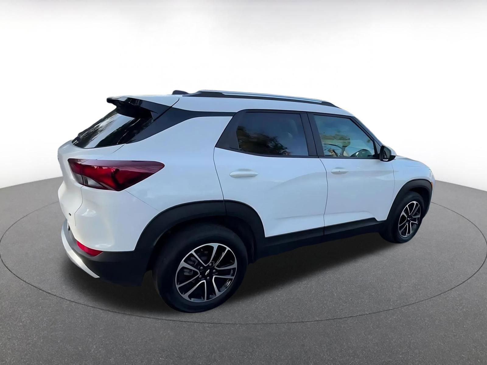 Used 2025 Chevrolet TrailBlazer LT image 15