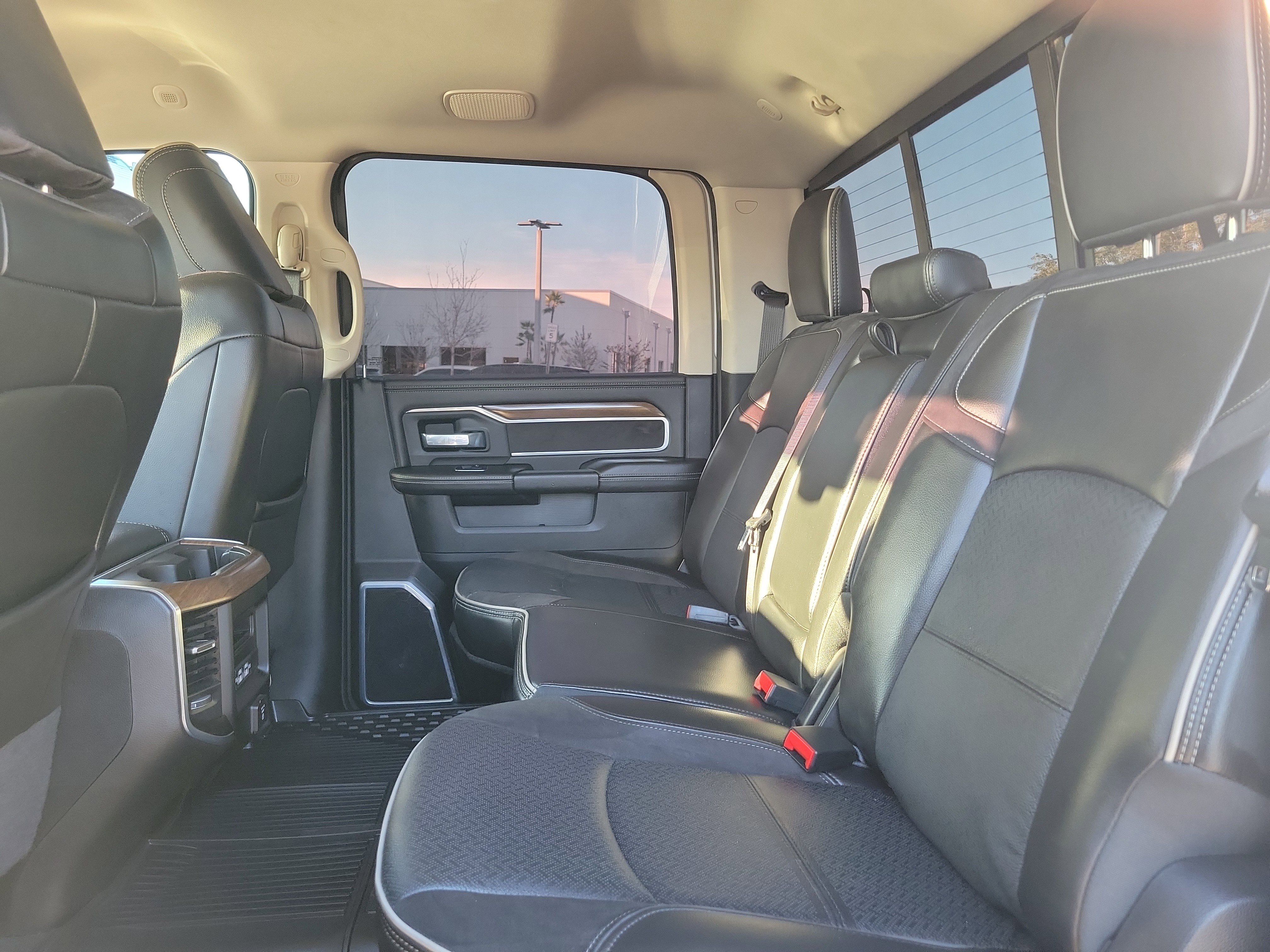 Used 2024 RAM 2500 Laramie image 12