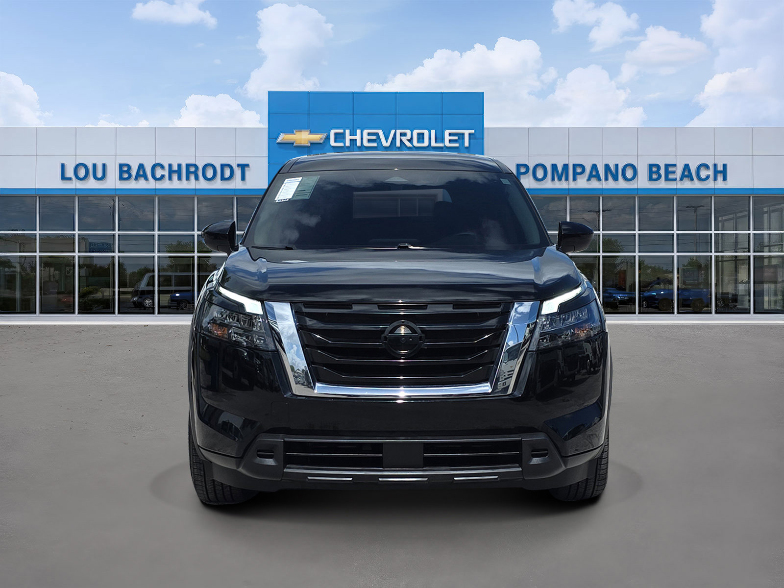 Used 2024 Nissan Pathfinder S image 2