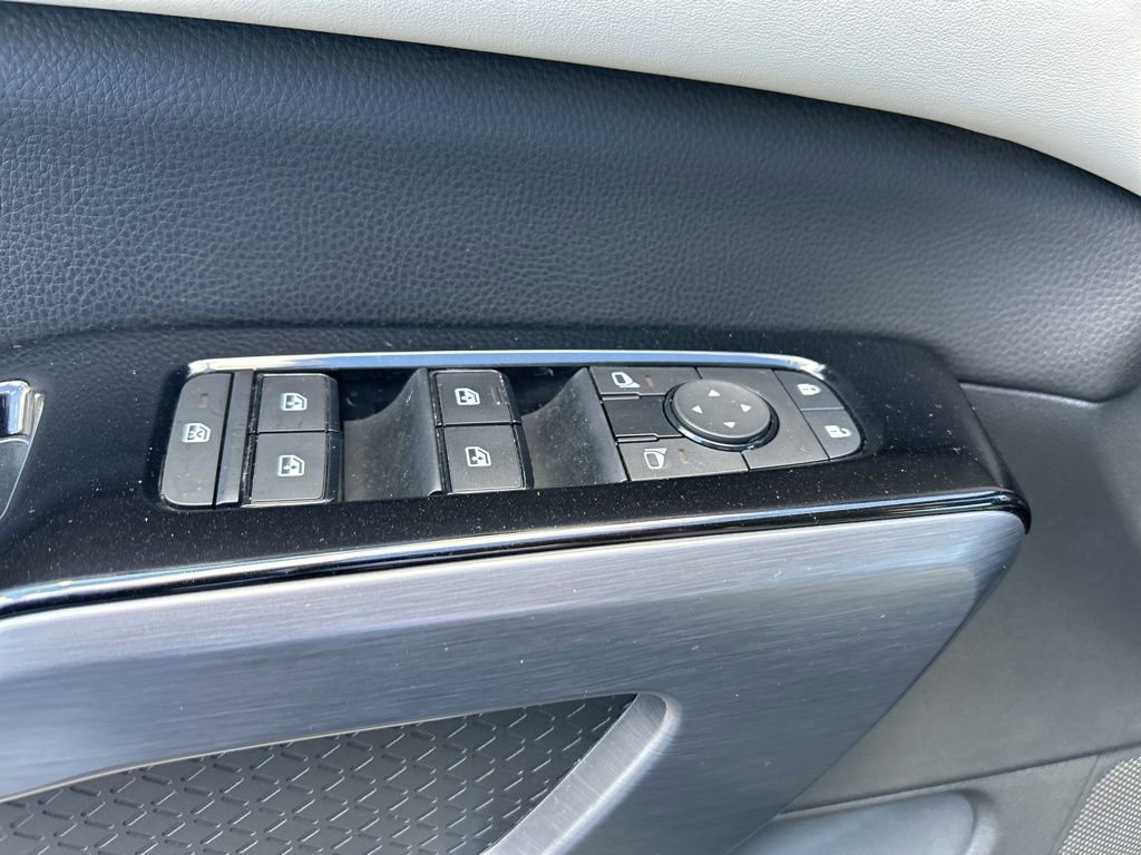 Certified 2023 Nissan Pathfinder SL AWD/4WD image 15