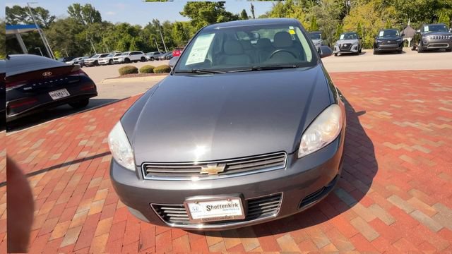 Used 2010 Chevrolet Impala LT w/ Luxury Edition Package FWD image 4