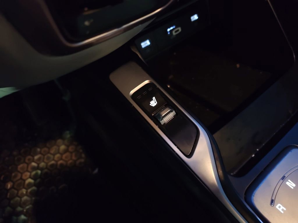 Used 2022 Kia Sorento S image 9