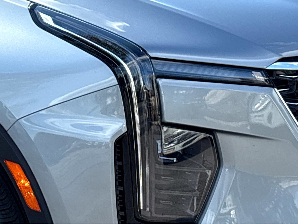 Used 2025 Cadillac XT4 Premium Luxury image 18