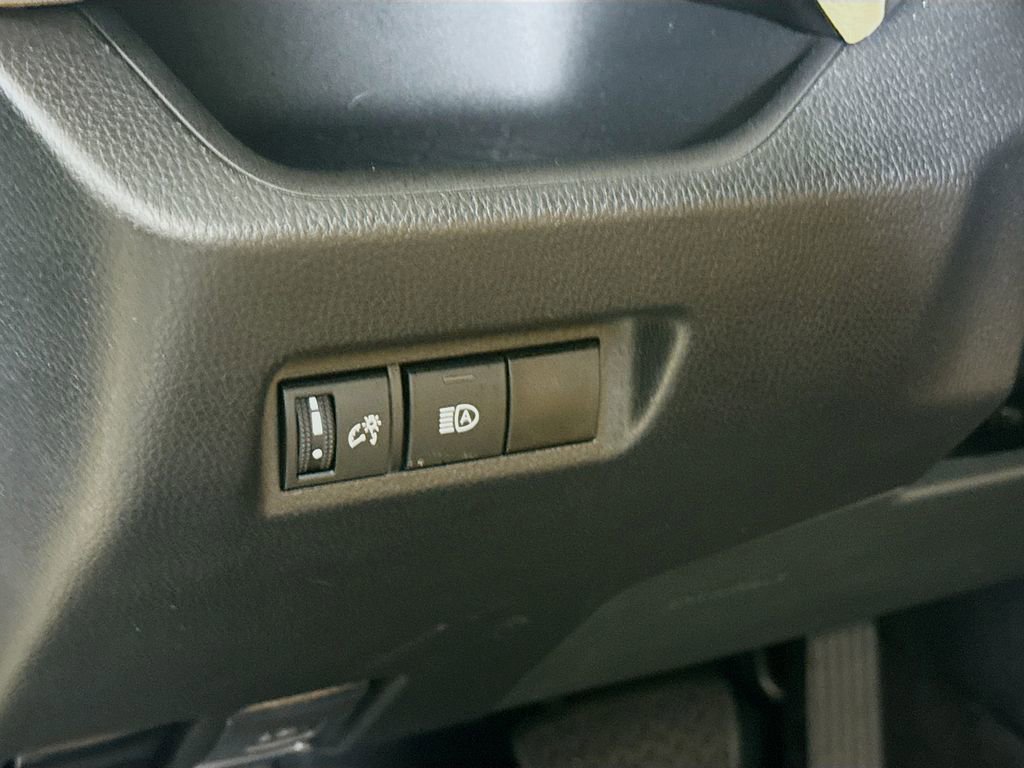 Certified 2021 Toyota RAV4 LE image 10