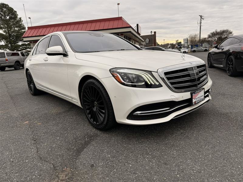 Used 2018 Mercedes-Benz S 560 4MATIC Sedan image 3