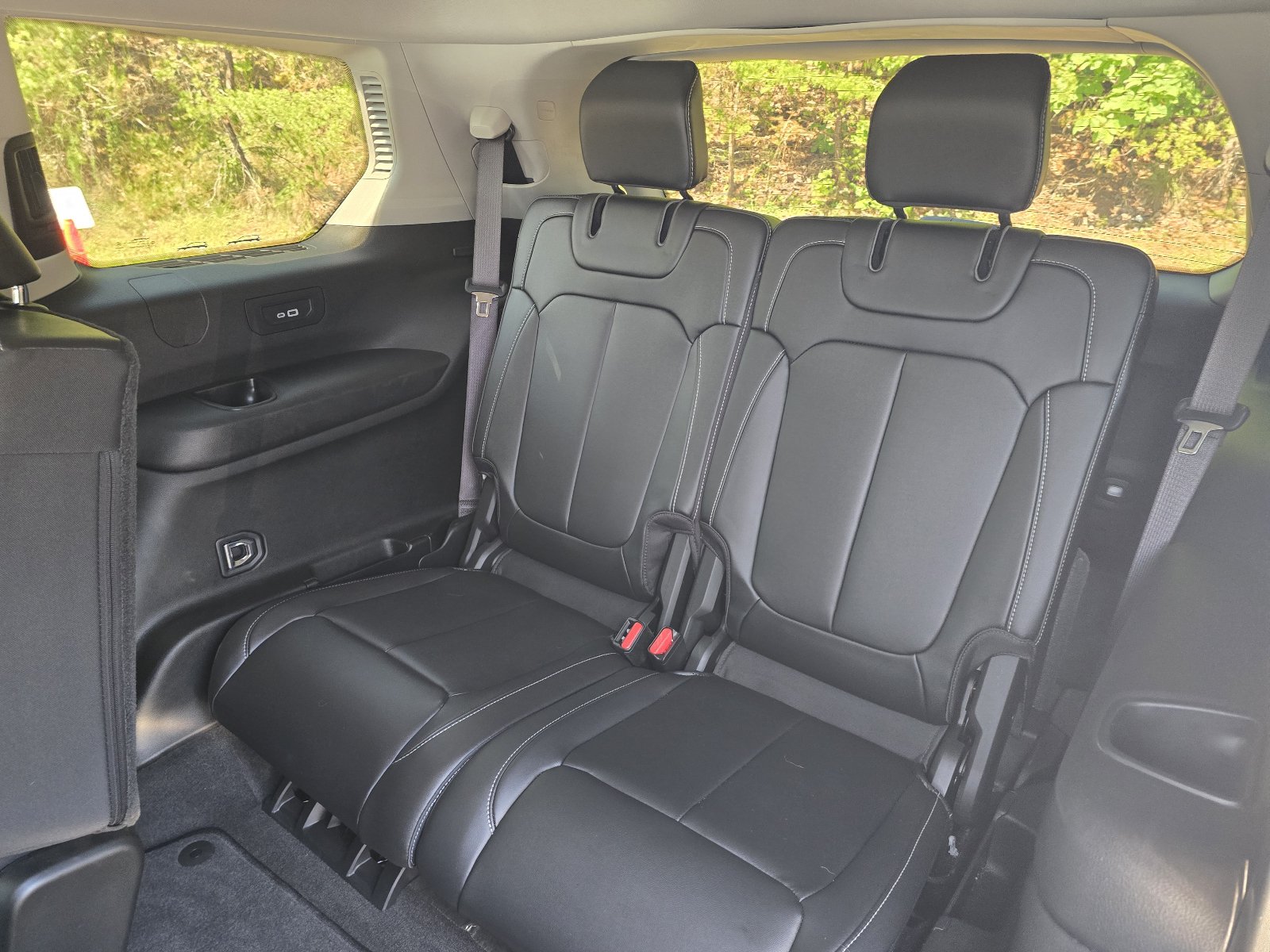 Used 2021 Jeep Grand Cherokee L Limited AWD/4WD image 10
