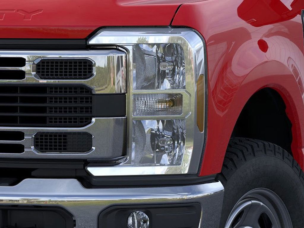 New 2025 Ford F350 XL w/ XL Chrome Package image 18