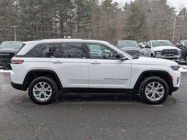 Certified 2023 Jeep Grand Cherokee Limited AWD/4WD image 4