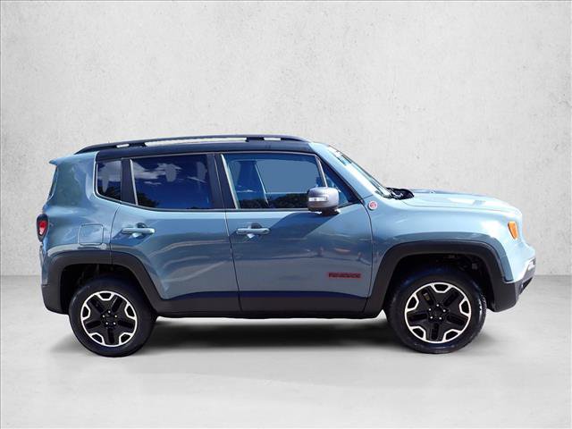Used 2016 Jeep Renegade Trailhawk w/ Popular Equipment Group AWD/4WD image 5