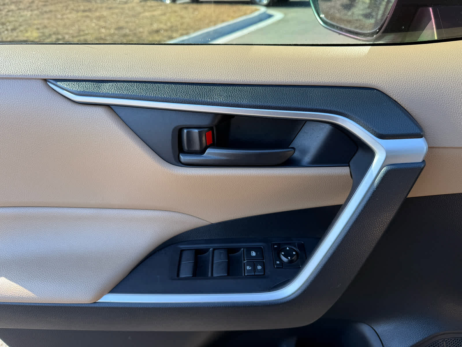 Used 2024 Toyota RAV4 LE image 14