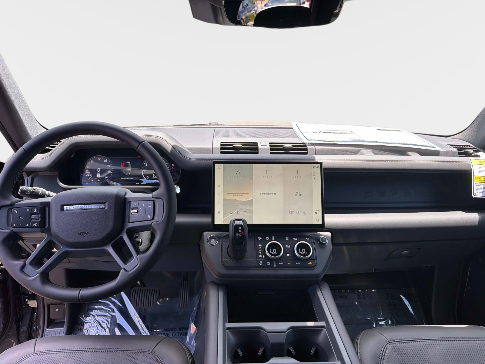 New 2026 Land Rover Defender 130 X-Dynamic SE AWD/4WD image 16