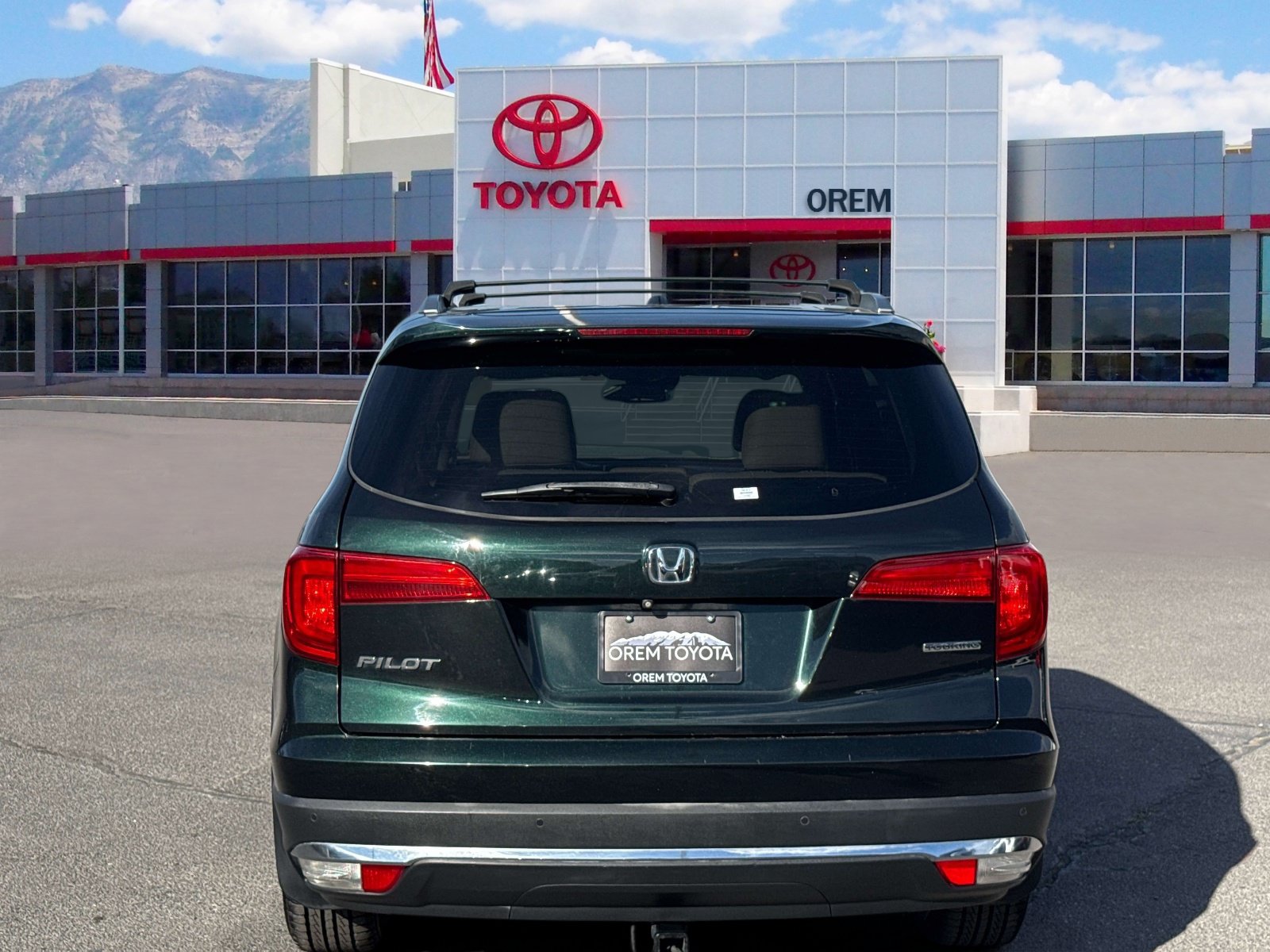 Used 2016 Honda Pilot Touring image 4