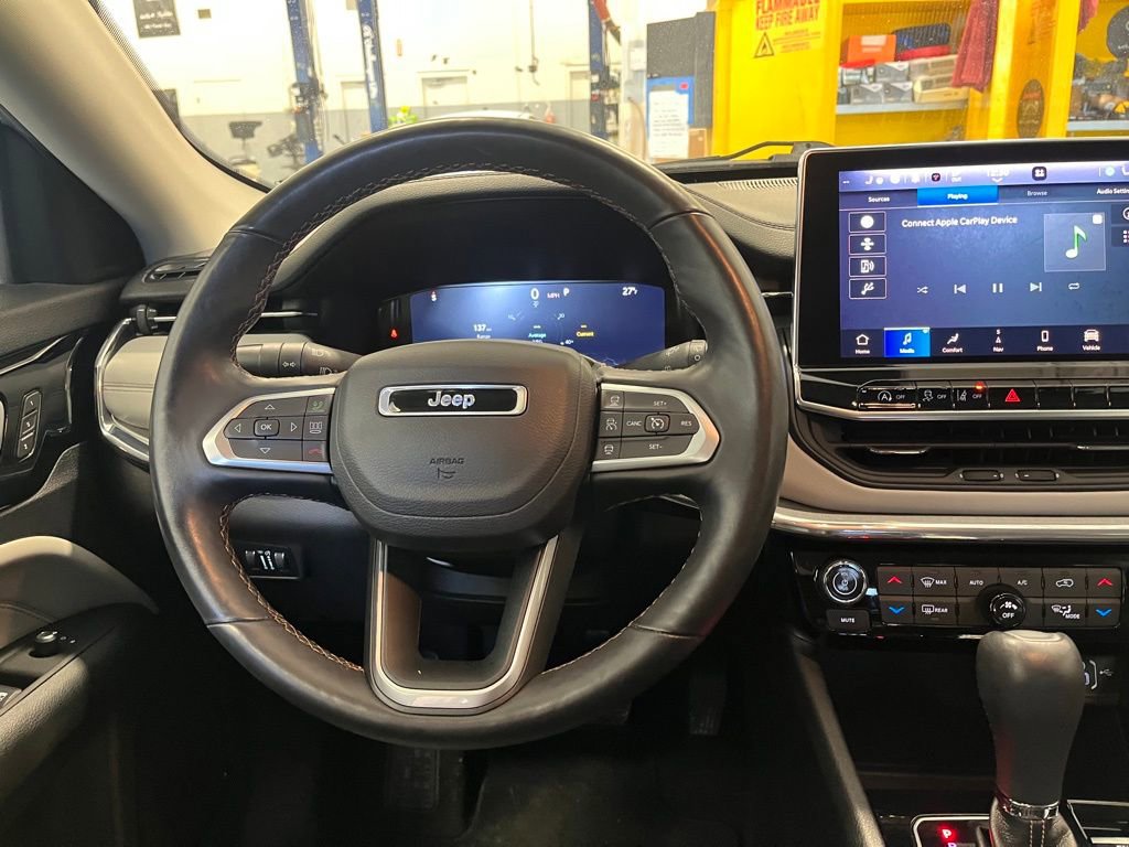 Used 2022 Jeep Compass Limited w/ Elite Group image 17