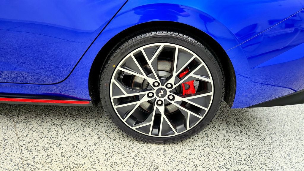 Used 2023 Hyundai Elantra N w/ Preferred Accessory Package FWD image 9